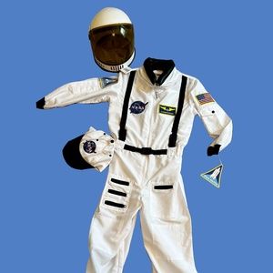 Aeromax Nasa Costume includes helmet